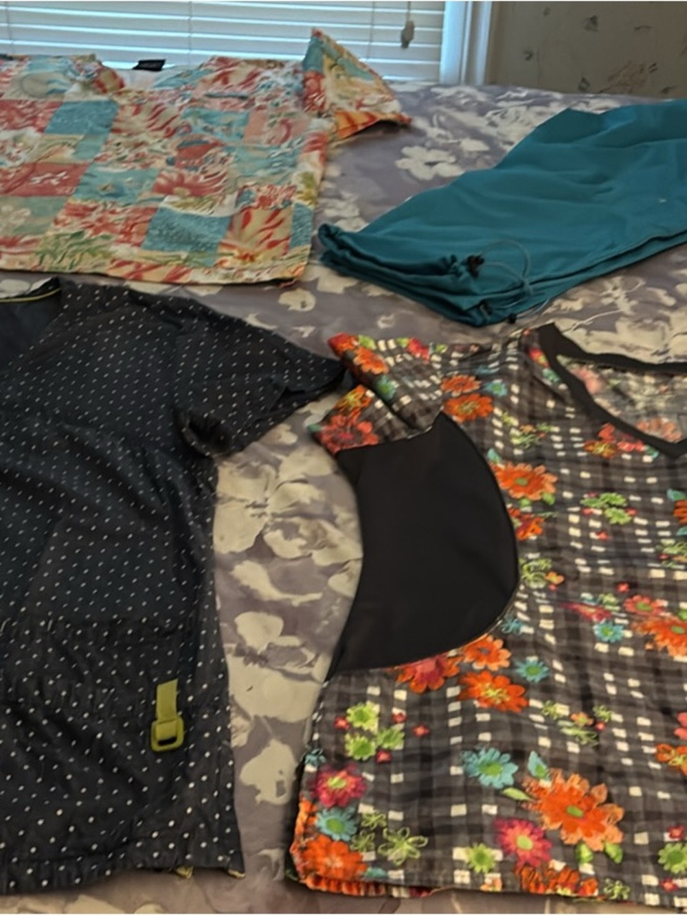 Women’s Scrubs